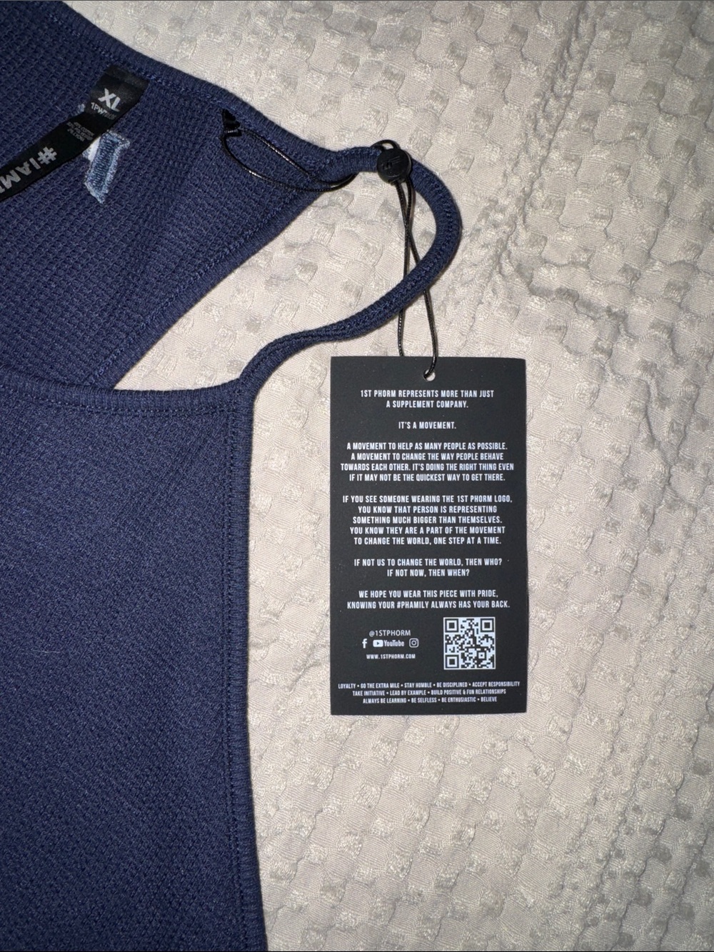 Navy Ribbed Halter Tank Top - Picture 3 of 5